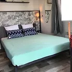 Κάμπινγκ Frantheor Saint-raphael 4 Etoiles